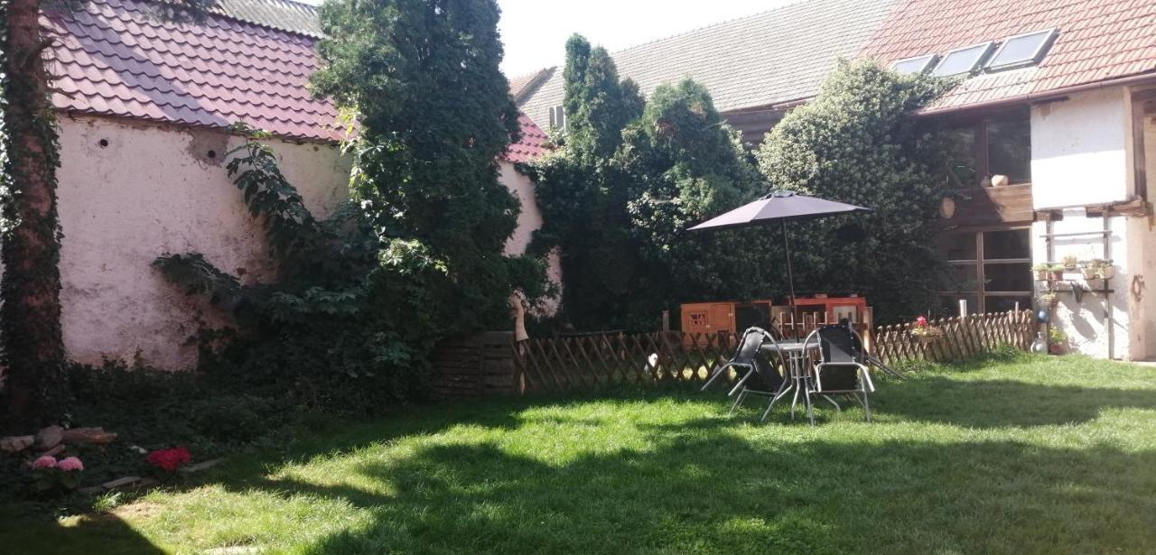 Keramicky A Vytvarny Atelier Konesin Εξωτερικό φωτογραφία